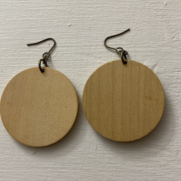 Wood rustic dangle earrings - Picture 2 of 3